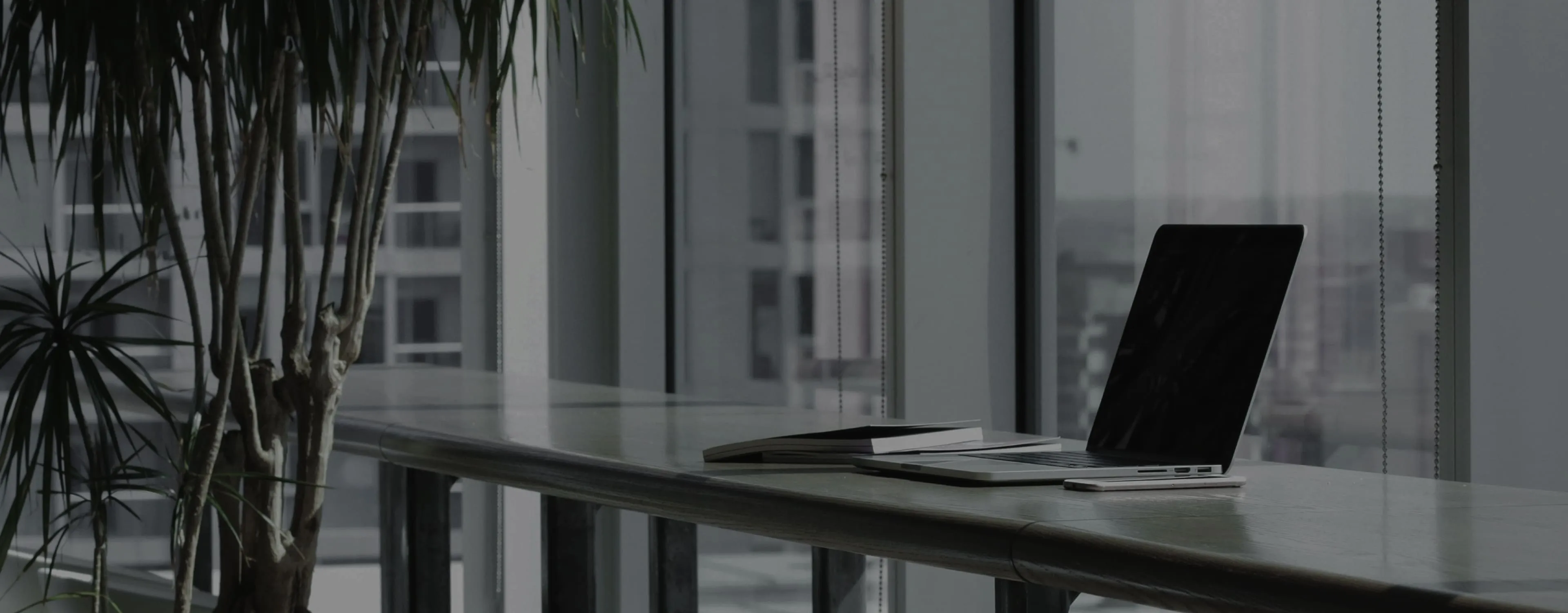 Abstract architectural detail photography used to support the Filerbano tax advisory homepage.